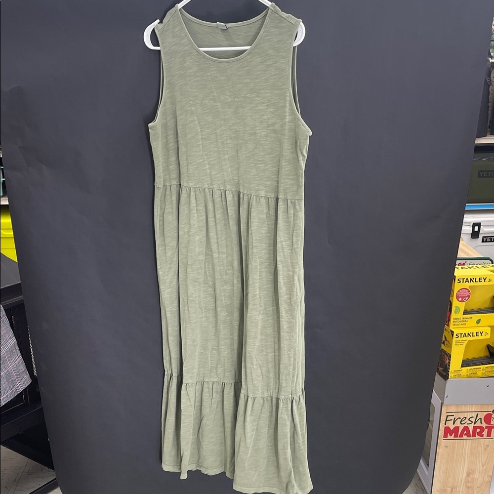 Old Navy Sage Green Tee